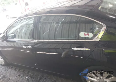 2015 Honda Accord Touring z USA, uszkodzony, nr VIN 1HGCR3F96FA008943